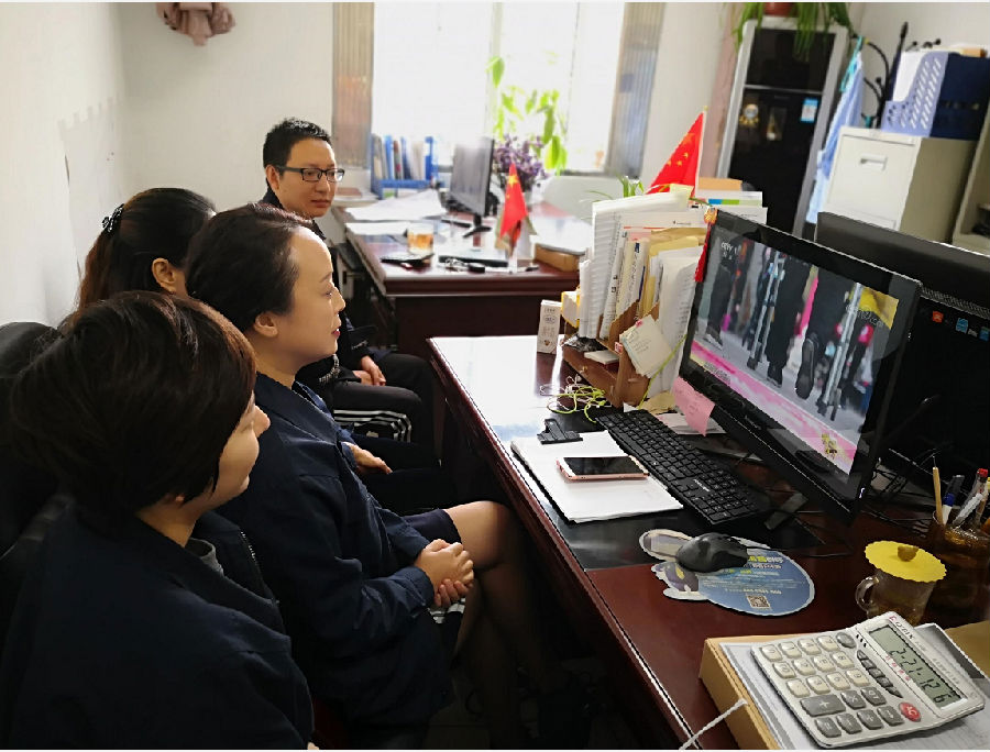 交發(fā)集團(tuán)黨委組織廣大黨員干部收看《榜樣4》專題節(jié)目3.png 22cac4a15469ba003042584205f23422.png